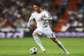 美加墨联合举办-三王者归位，费德勒、德布劳内与MAD战队的巅峰30分钟